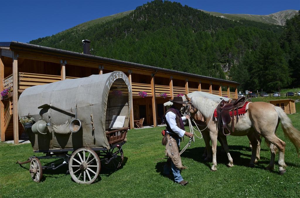 La Tresenda Hotel And Mountain Farm Livigno Exterior foto